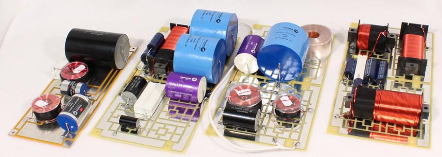 Scan-Speak Revelator B1371 Speaker Kit by Peter Noerbaek - Pair Crossover Photo