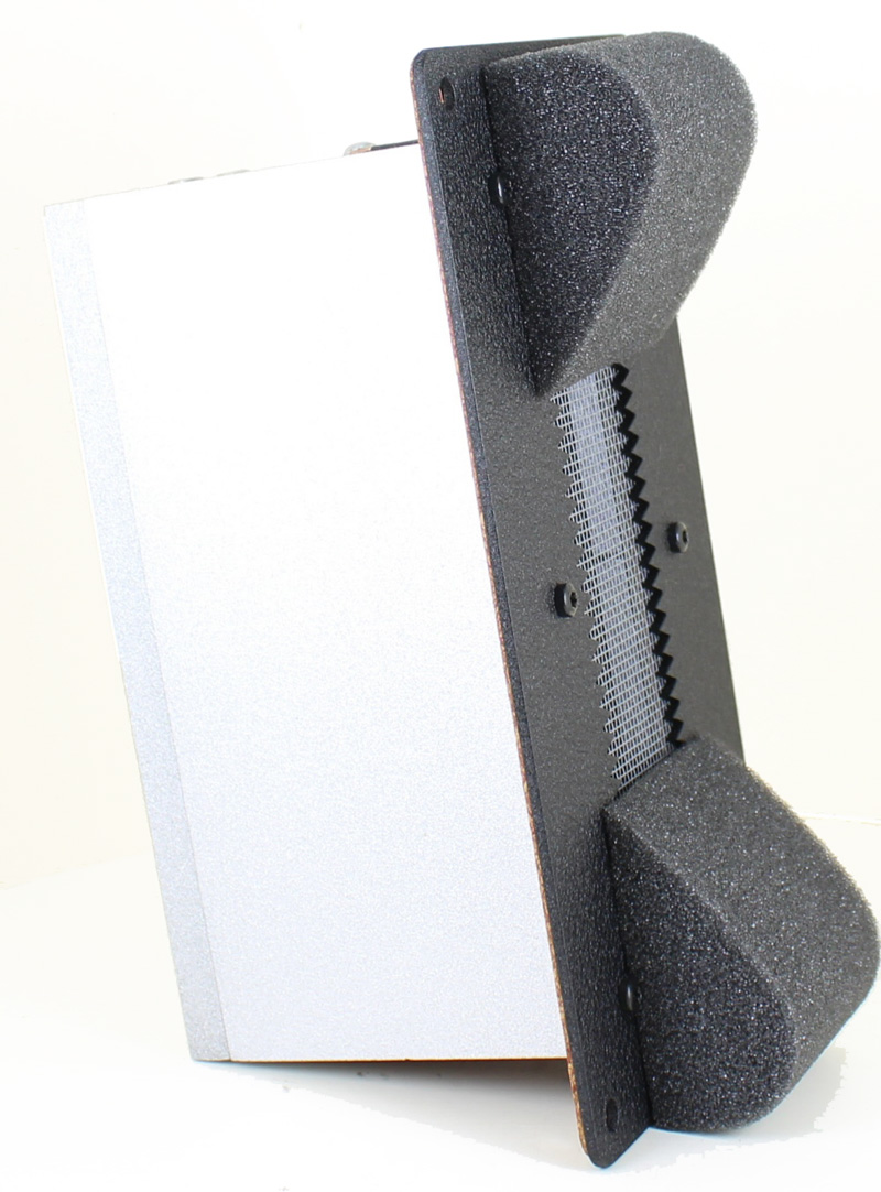 Photo of Raal 140-15D-AM tweeter with foam pads
